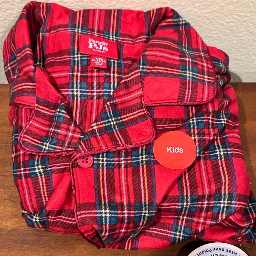 Unisex Kids XL 14-16 Red Plaid Pajama Set 2pc Button Down Holiday Christmas